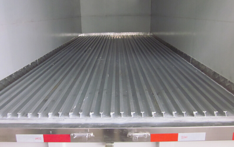 <a href=http://www.essary.cn/lcc/ target=_blank class=infotextkey>冷藏車</a>通風槽,冷藏車地板通風槽圖片